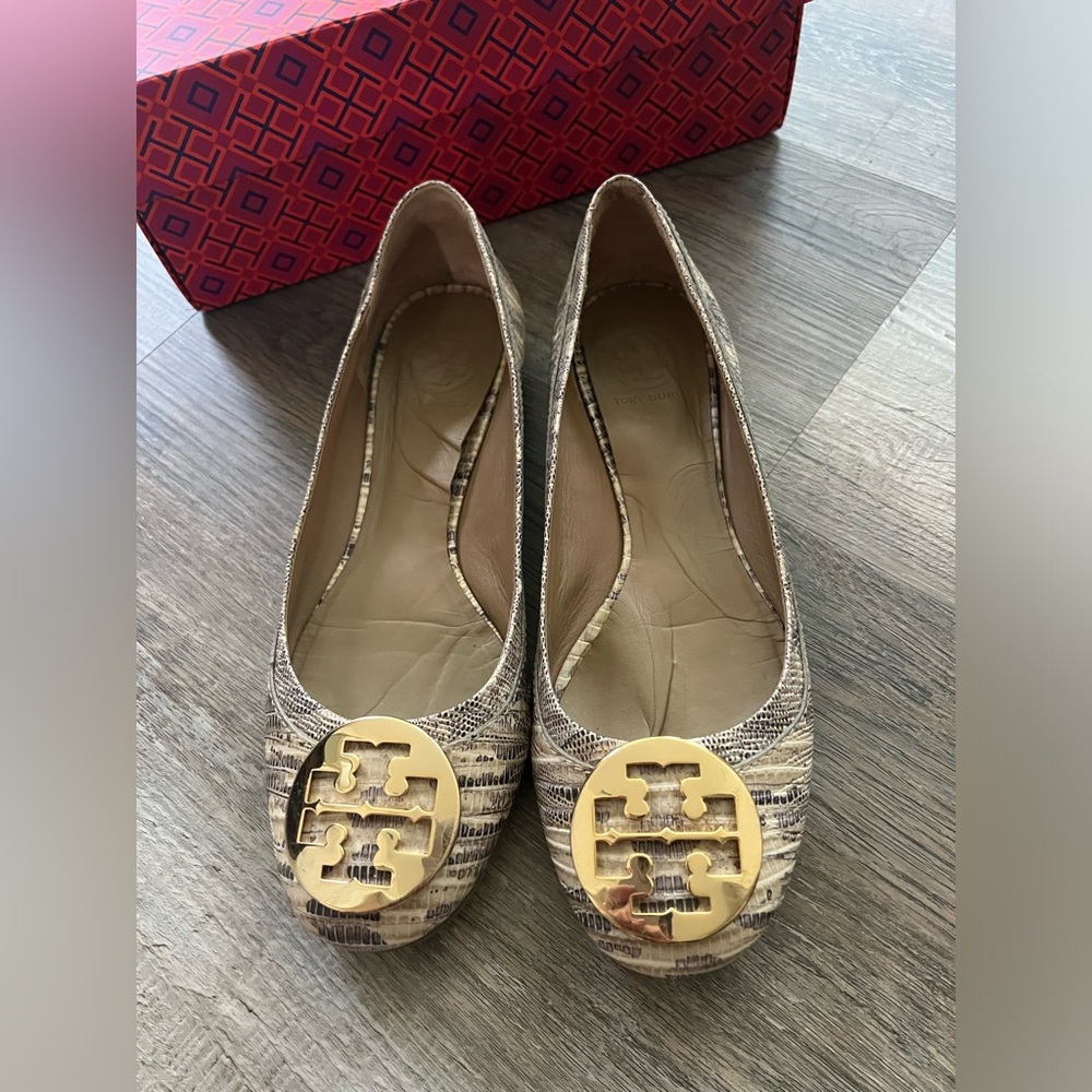 Tory Burch Beige Patterned Flats with Gold Logo